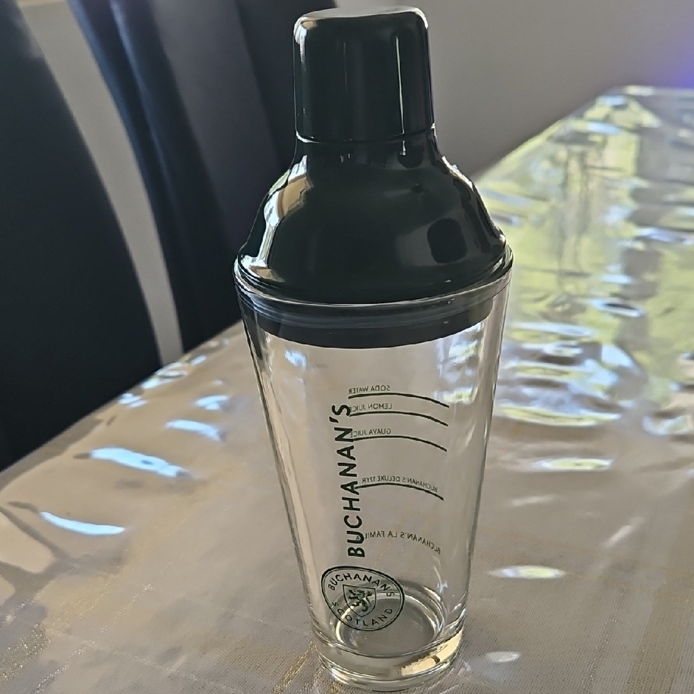 Buchanan's Glass Cocktail Shaker with Green Lid  NWOT